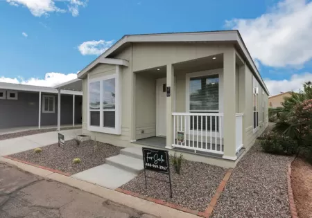 2727 E University Drive, Tempe, Arizona 85288. Price $199,900, 11179207