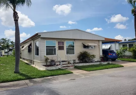 66178 London Road, Pinellas Park, Florida 33782. Price $47,500, 11195546