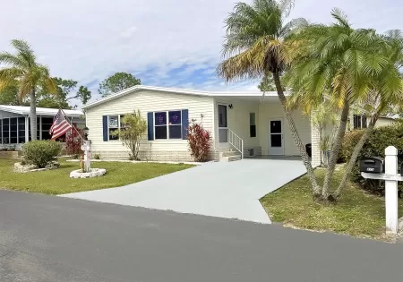 2825 ORLENES ST, N. Fort Myers, Florida 33903. Price $94,900, 11250584