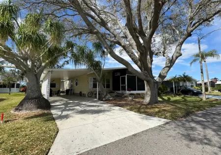 5654 SCARBOROUGH LN, Sarasota, Florida 34241. Price $109,000, 11243468