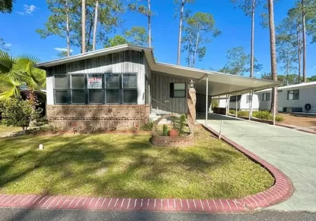 13582 E Hwy 40, Silver Springs, Florida 34488. Price $54,900, 11272610