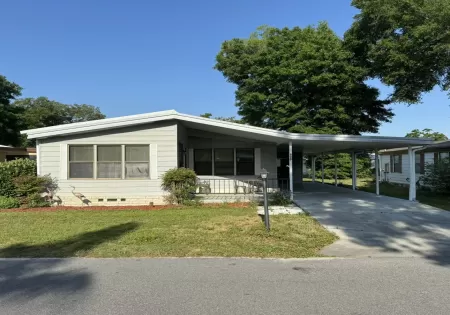 620 Cedar Lane, Lady Lake, Florida 32159. Price $75,000, 11271601