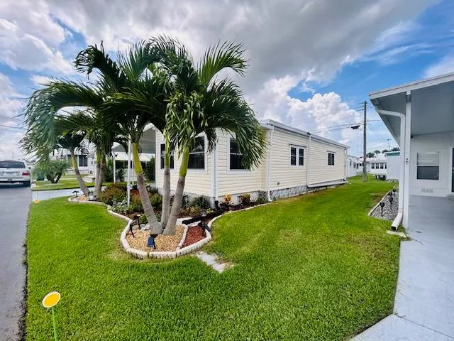 804 52nd AVE LN W, Bradenton, Florida 34207. Price $159,000, 11328162