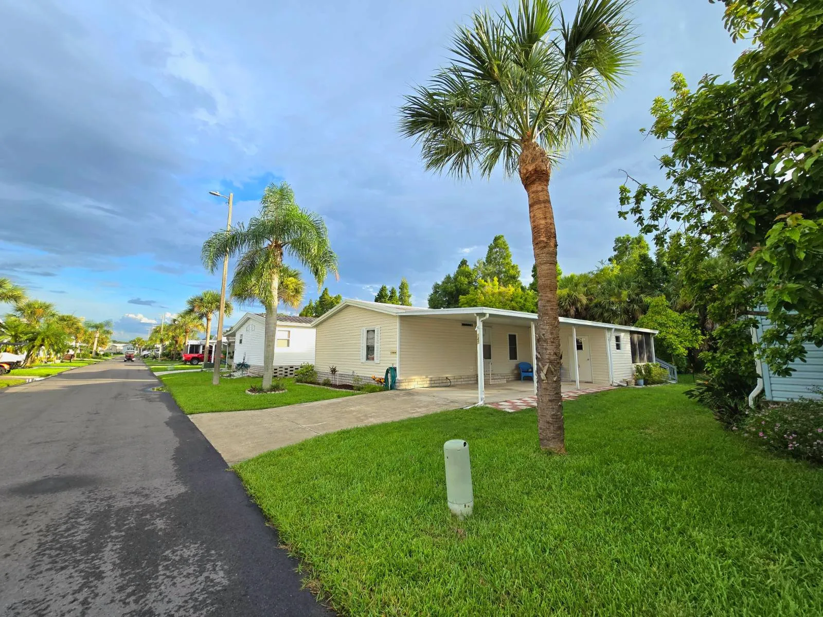 147 Lake Michigan Drive, Mulberry, Florida 33860. Price $79,900, 11322636