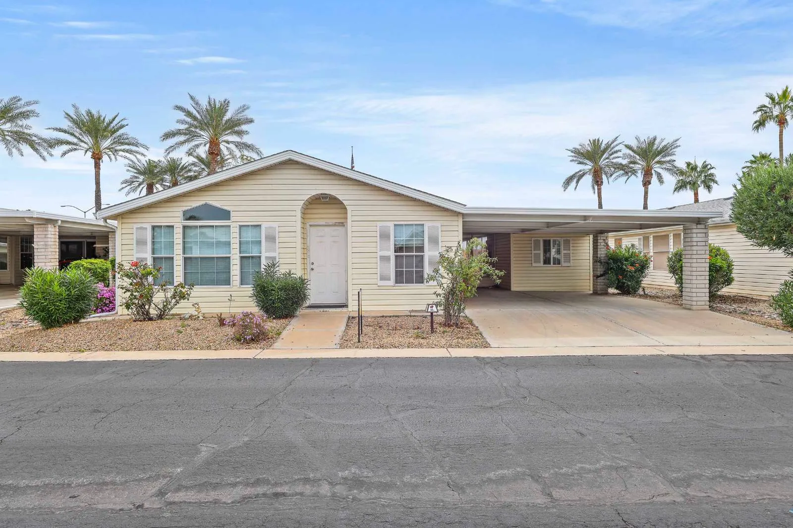 2550 S Ellsworth Rd, Mesa, Arizona 85209. Price $165,000, 11331363