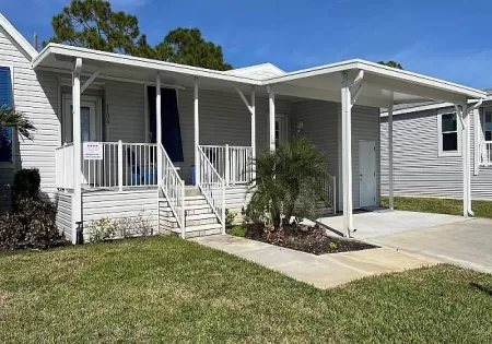 1106 W Lakeview Dr, Sebastian, Florida 32958. Price $165,000, 11241056