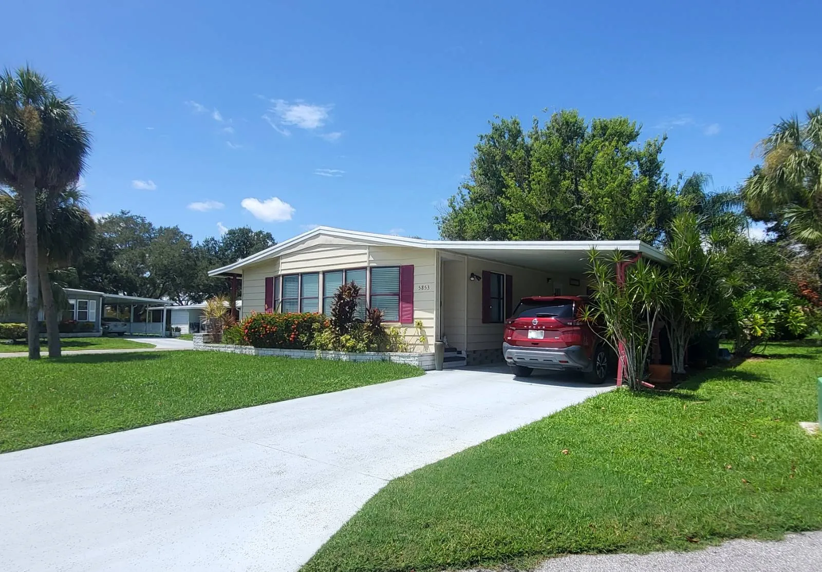 5853 Brigadoon Terrace, Sarasota, Florida 34233. Price $135,000, 11335875