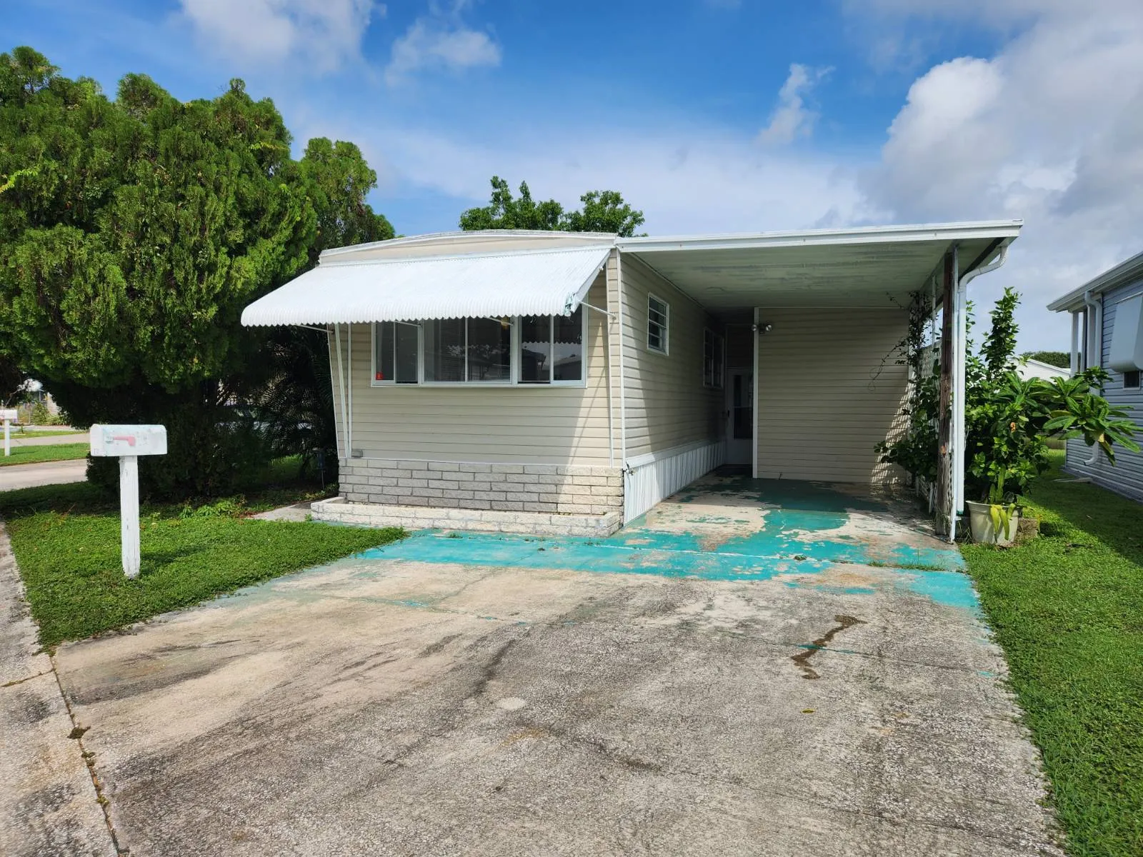 3711 Anchor Dr, Tampa, Florida 33611. Price $49,900, 11342955